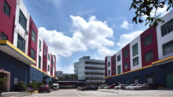 找pet盒廠家找深圳萬(wàn)利，優(yōu)質(zhì)透明pet盒子供應(yīng)商！